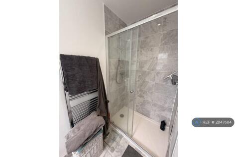 Master Bedroom Ensuite