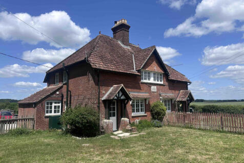 Three bedroom Semi Detached for rent