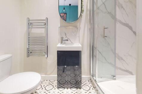 Double En-Suite Room, Kelvin Gardens, Dunston photo 2