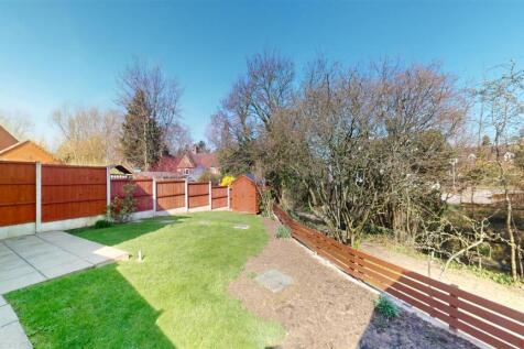 Willow Park, 53 Garden 2.jpg