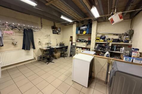 Storage/Utility R...