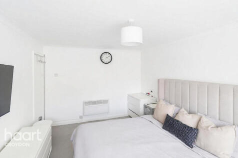 Swallowdale, South Croydon photo 5