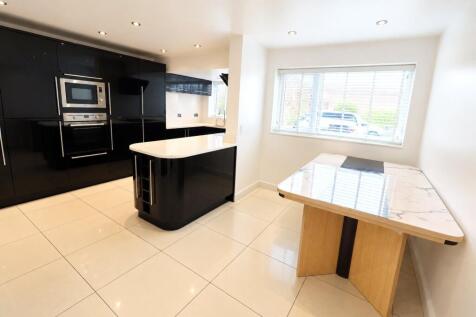Girtrell Road, Wirral, Merseyside, CH49 photo 3
