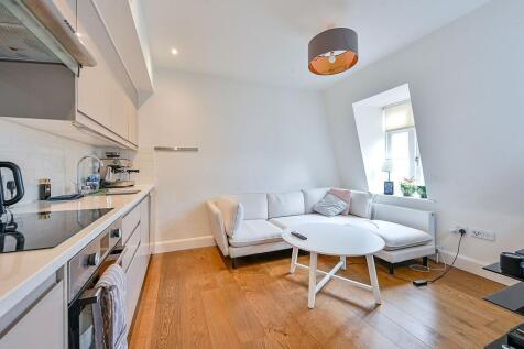 Churchfield Road, Poet's Corner, London, W3 photo 3