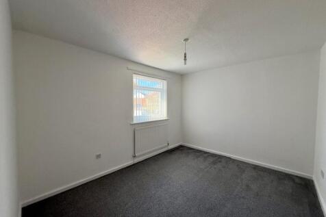 Windsor Drive, Wallsend.  NE28 0PG photo 5
