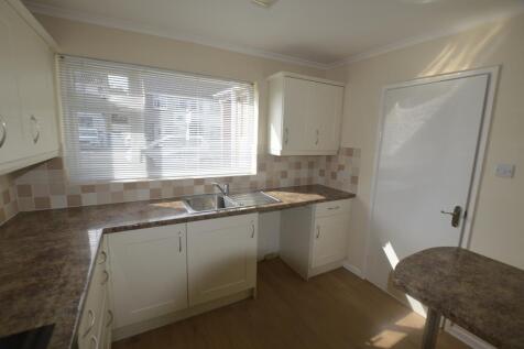 Monkton Crescent, Poole BH12 4DB photo 4