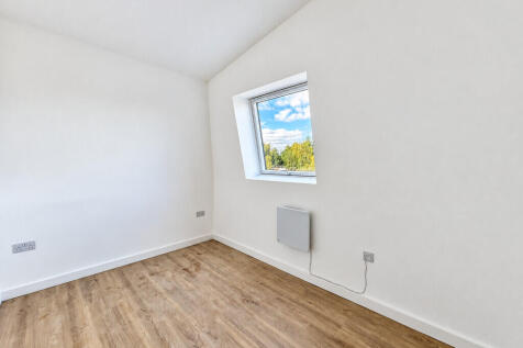 Tarrant Court, Ingleside Drive, Stevenage  photo 4