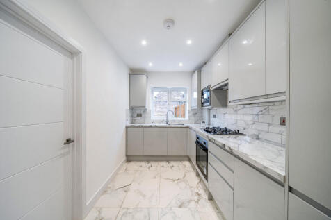 1372080-5-68f79a2...