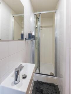 Room 5, Ramsden Square, CB4 photo 4
