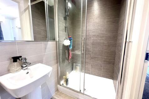 18 Kimberley Street, Wolverhampton photo 4