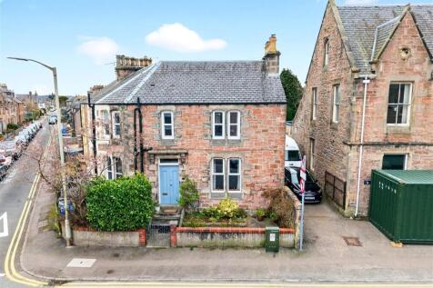 1-Front-photo-Rockhill-37-Ardconnel-Street-Inverne