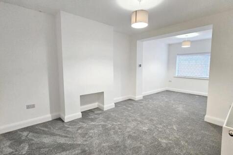 WhatsApp Image 2025-11-13 at 15.30.18 (1).jpeg