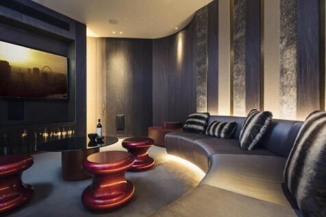 D648-LSq-Lifestyl...