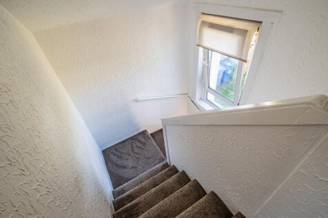 Martin Crescent, Baillieston photo 3