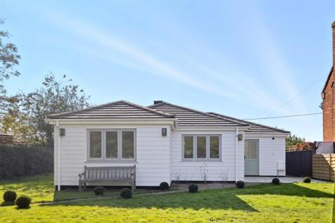 19 Halesworth Road 0.jpg