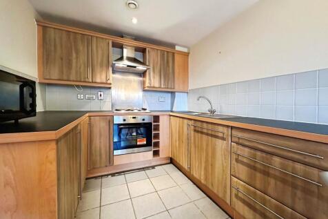 1 bed house share to rent Kirk Lane, London SE18