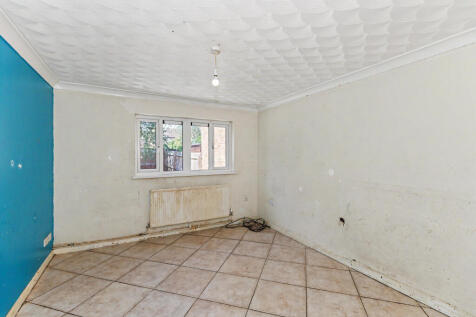 11 Swale Path, Bedford, Bedfordshire, MK41 7XS