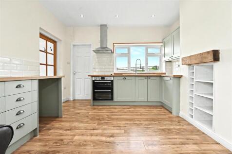Woodhead Bungalow, Calwich photo 4