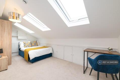 Double Spacious Eve Bedroom
