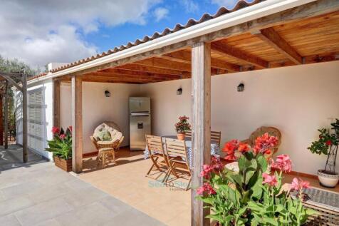 store room next to seating area