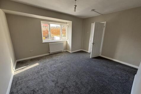 Bracken Bank Grove, Keighley, Bradford photo 2
