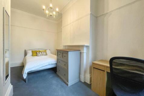 Flat 2_-5.jpg