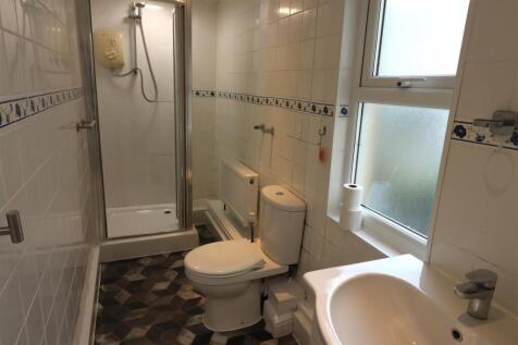 Bathroom.JPG