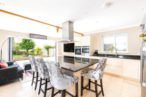 Kitchen/Family