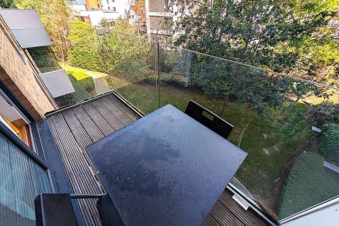 Zodiac Close, Edgware, HA8 photo 4