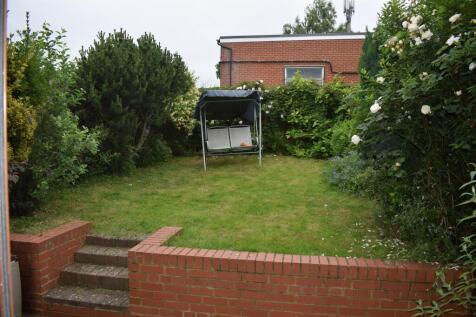 21 Grove Road Garden.jpg