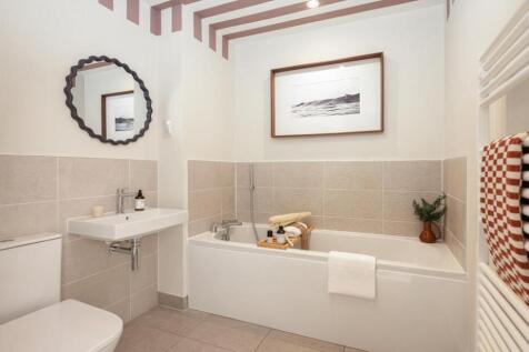 Dandara - The Orchard - The Frogmore, Home 116