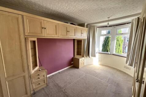 Rutherglen Avenue, Whitley - Bedroom