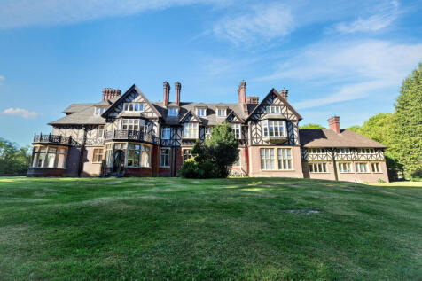 2 Castle Malwood Lodge, Minstead, Lyndhurst, SO43 7HB