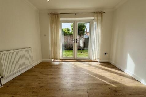 Alpha Road, Burnham-On-Crouch photo 4