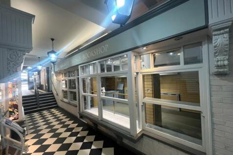 Retail Property (high street) to rent Image 6