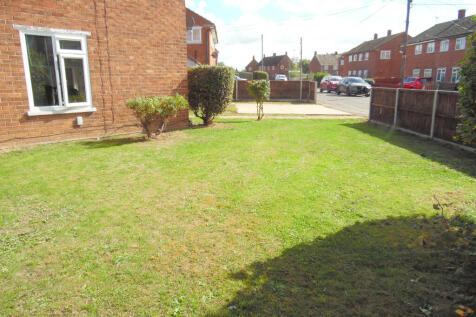 FRONT &amp; DRIVEWAY