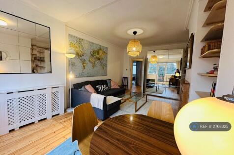 Spacious Reception Room With Original Pine Floors