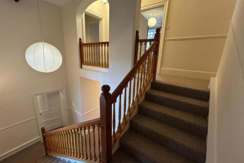 WhatsApp Image 2025-12-04 at 13.12.28 (2).jpeg