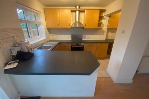 kitchen bar.jpg