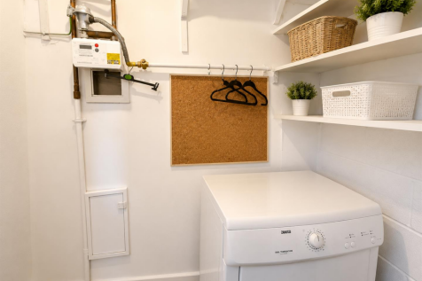 Walk in Cupboard