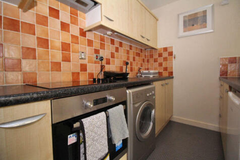 2A Irvine Place, Stirling, FK8 1BZ photo 3