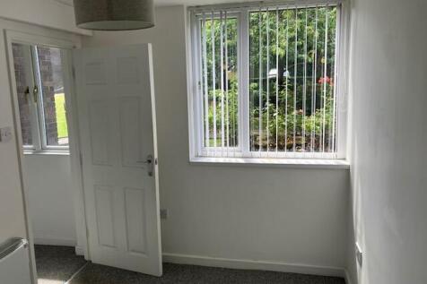 Parklands Gardens, Walsall photo 5