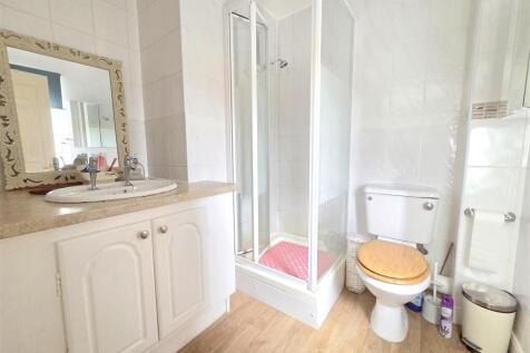 Ensuite Shower Room