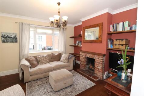 Spring Lane, Kenilworth photo 4