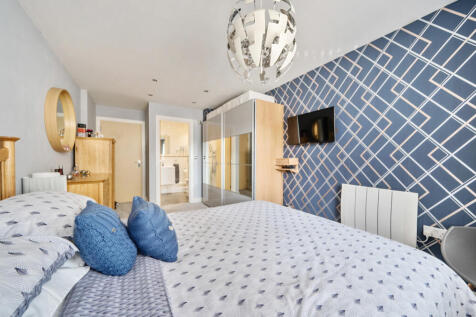 1336976-31-689b79...