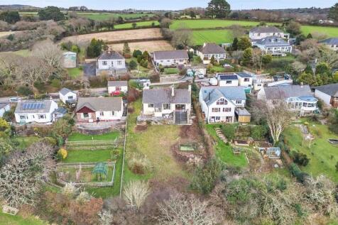Helston, TR12 - property photo