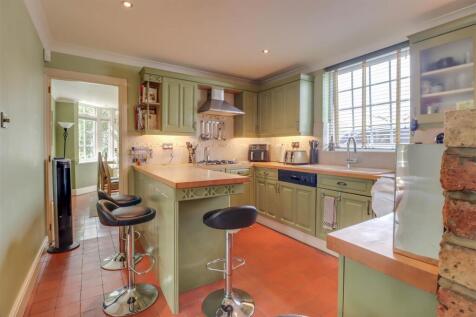 WESTHILL INSIDE-20.jpg