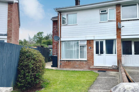 A Lovely Extended Family Home