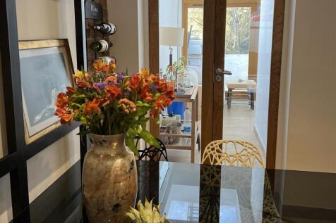 Detail shot flowers.jpg