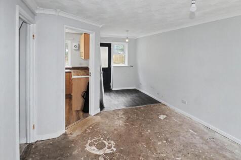 15 High Poplars, Bradford, West Yorkshire, BD2 1NG
